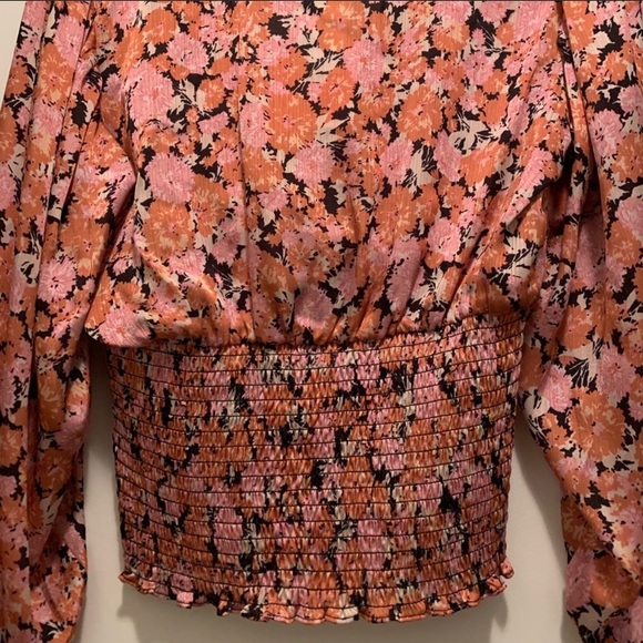 NWT Leyden Smocked Surplice Floral Blouse - Picture 4 of 6